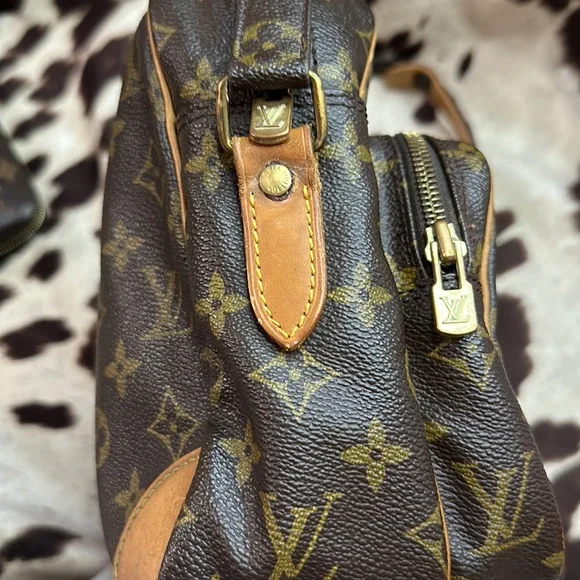 Louis Vuitton Nile - Picture 5 of 9